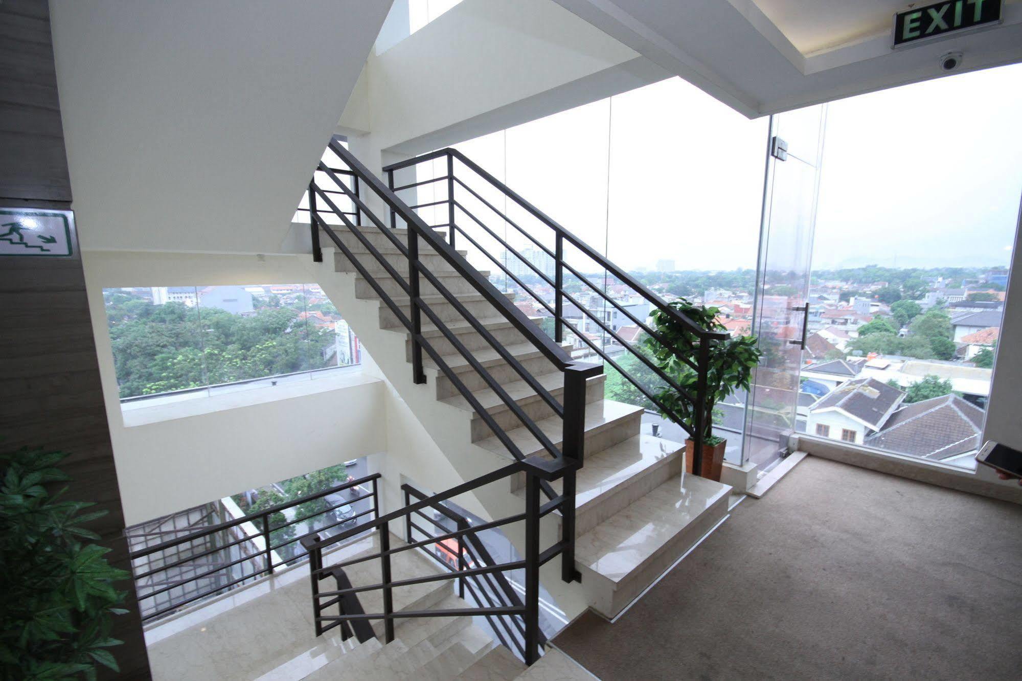 Atlantic City Hotel Bandung Ngoại thất bức ảnh